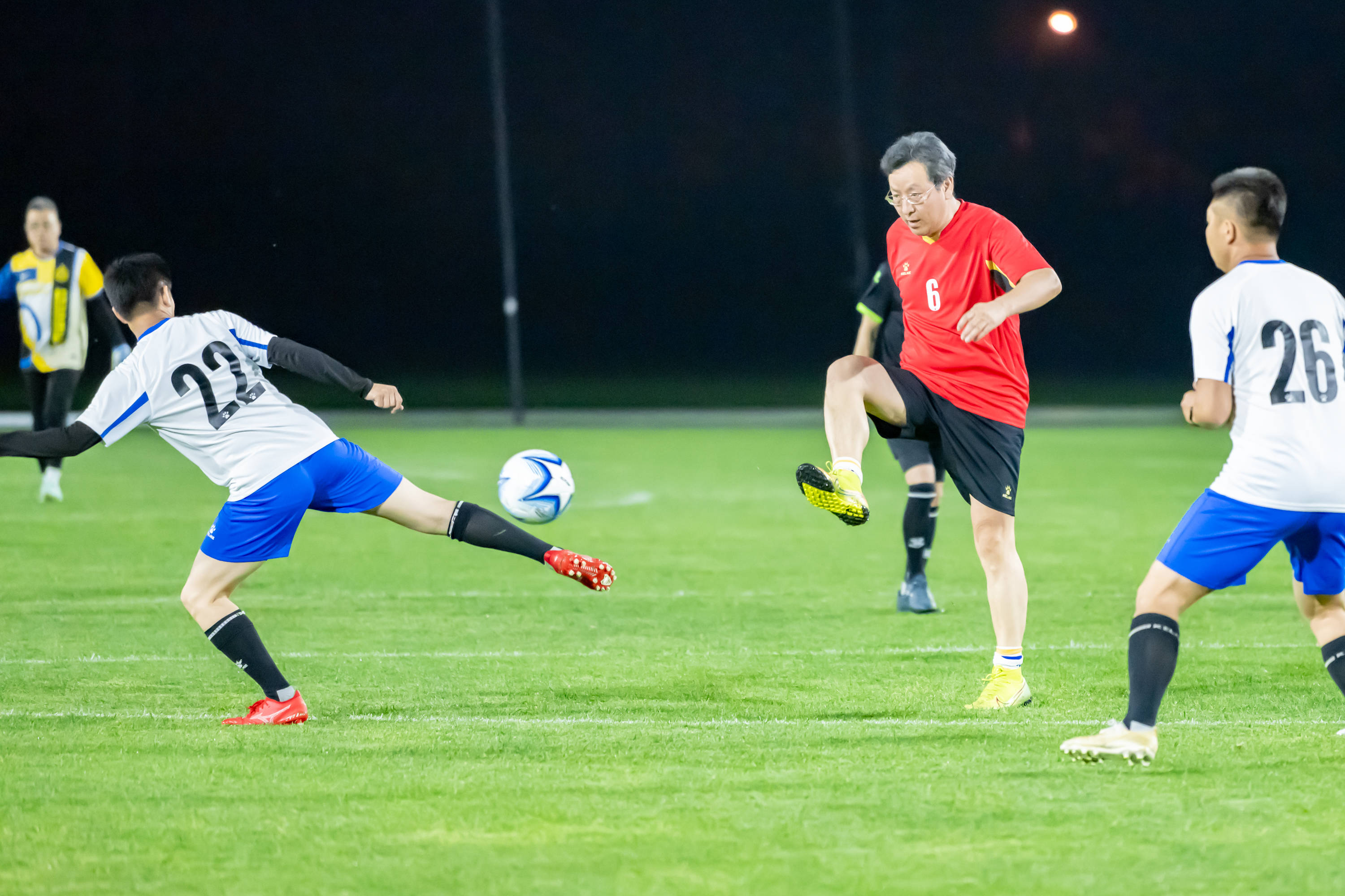 某队保级之 某队保级之