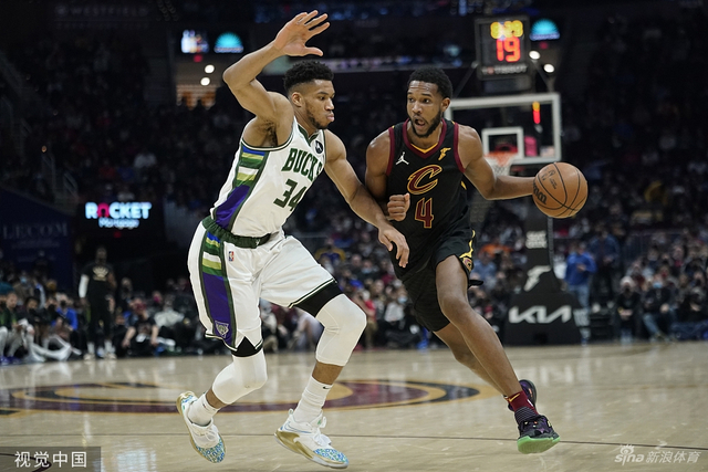 库里作为足 库里作为足