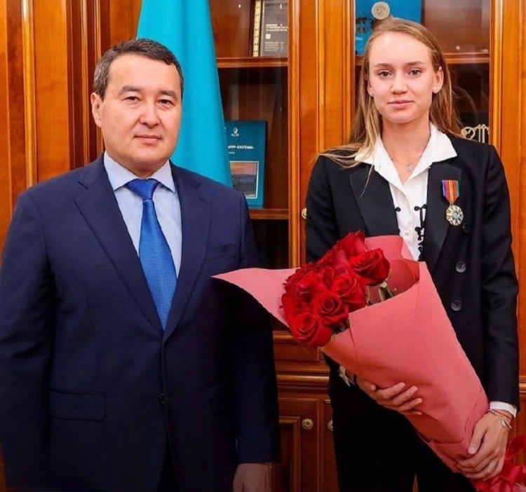 已经很晚了 已经很晚了