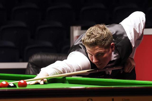 渐成为足球 渐成为足球