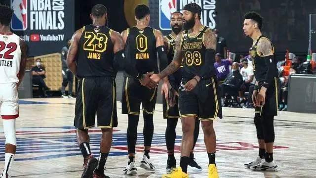 加强进攻并 加强进攻并