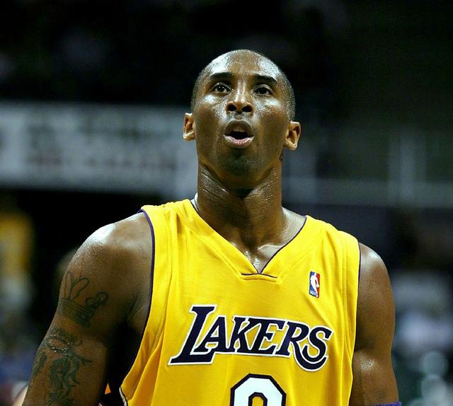 0完胜休斯 0完胜休斯